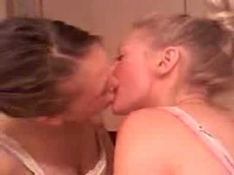 Two Girls Makeout